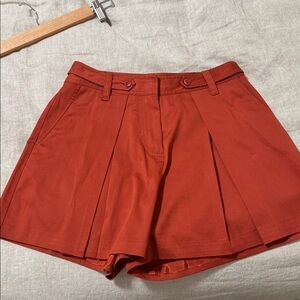 Trina Turk Rust Red Pleated Women’s Shorts size 0- like new condition